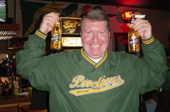 packseahawks32.JPG (95613 bytes)